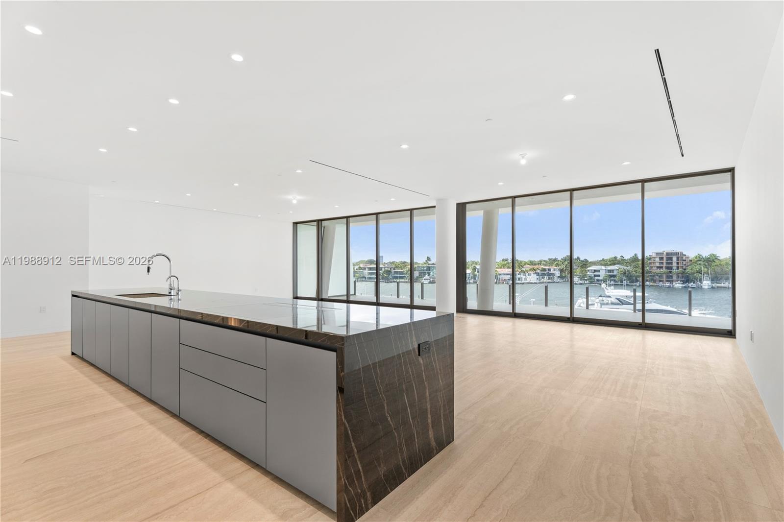 VITA GROVE ISLE - Residential