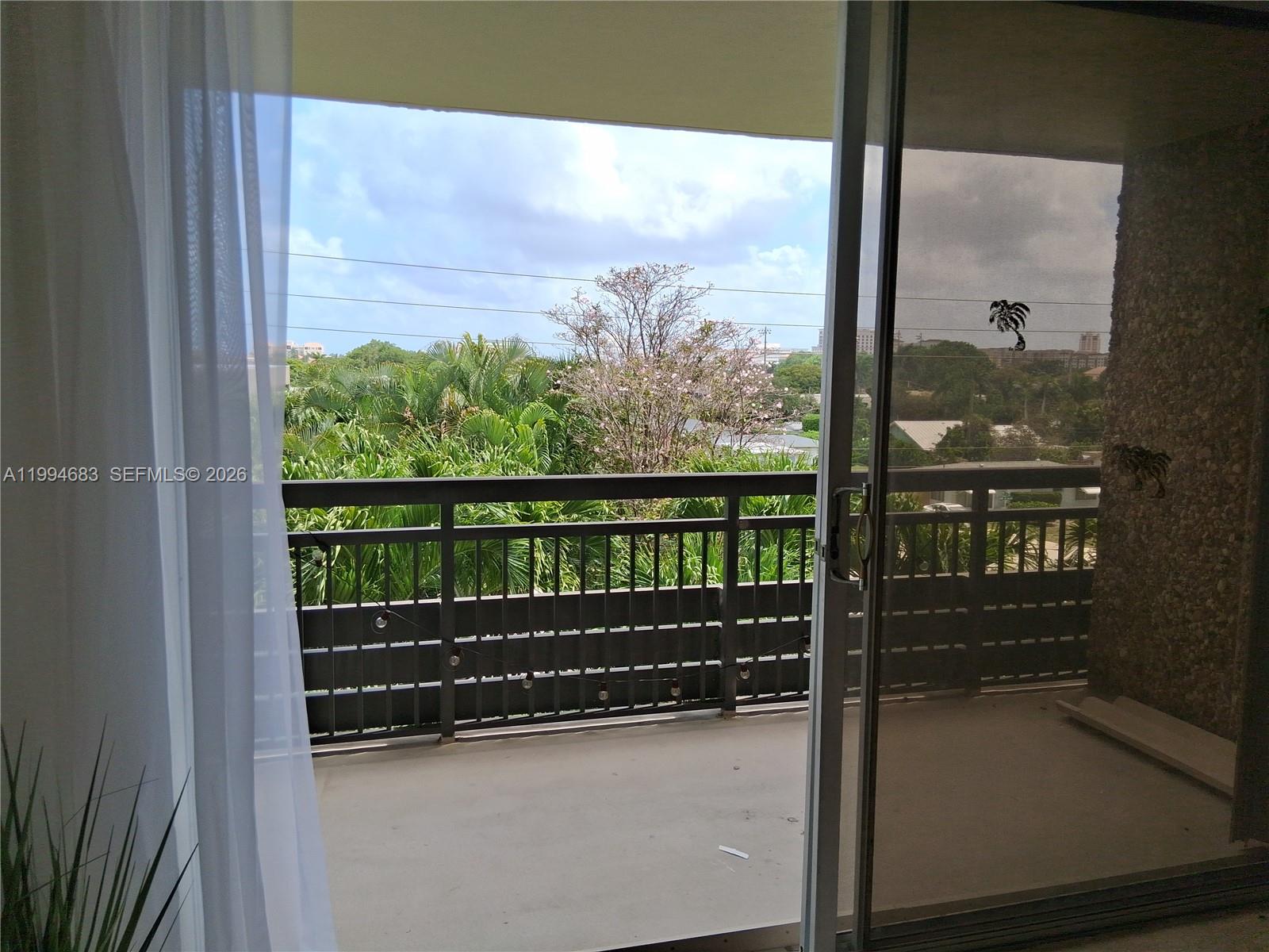 STARLITE CONDO - Residential