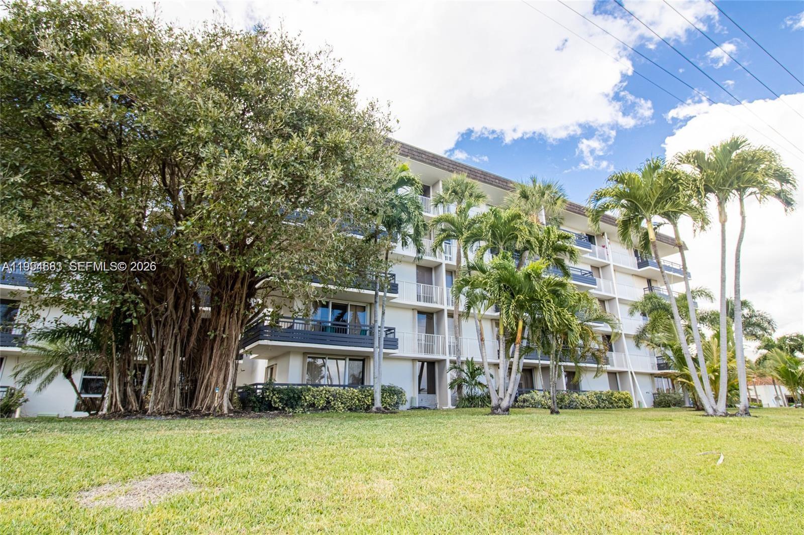 STARLITE CONDO - Residential