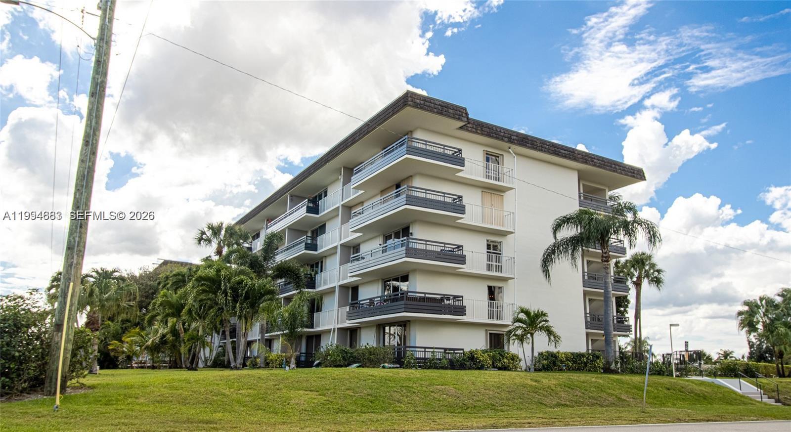 STARLITE CONDO - Residential