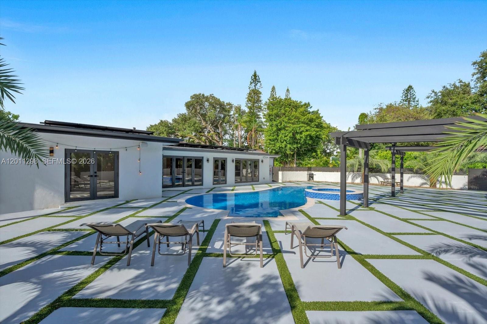 MIAMI SHORES SEC 1 AMD - Residential
