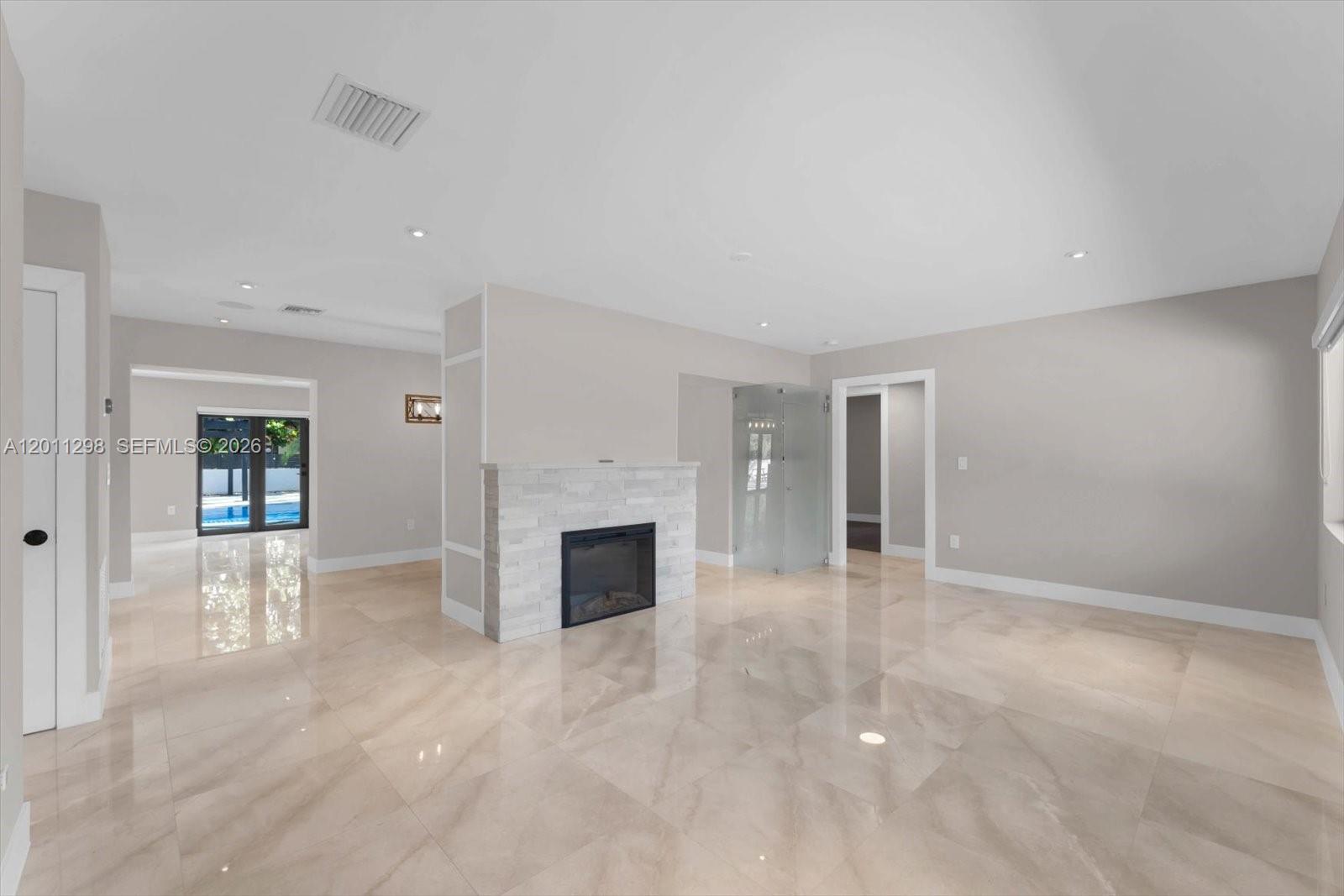 MIAMI SHORES SEC 1 AMD - Residential