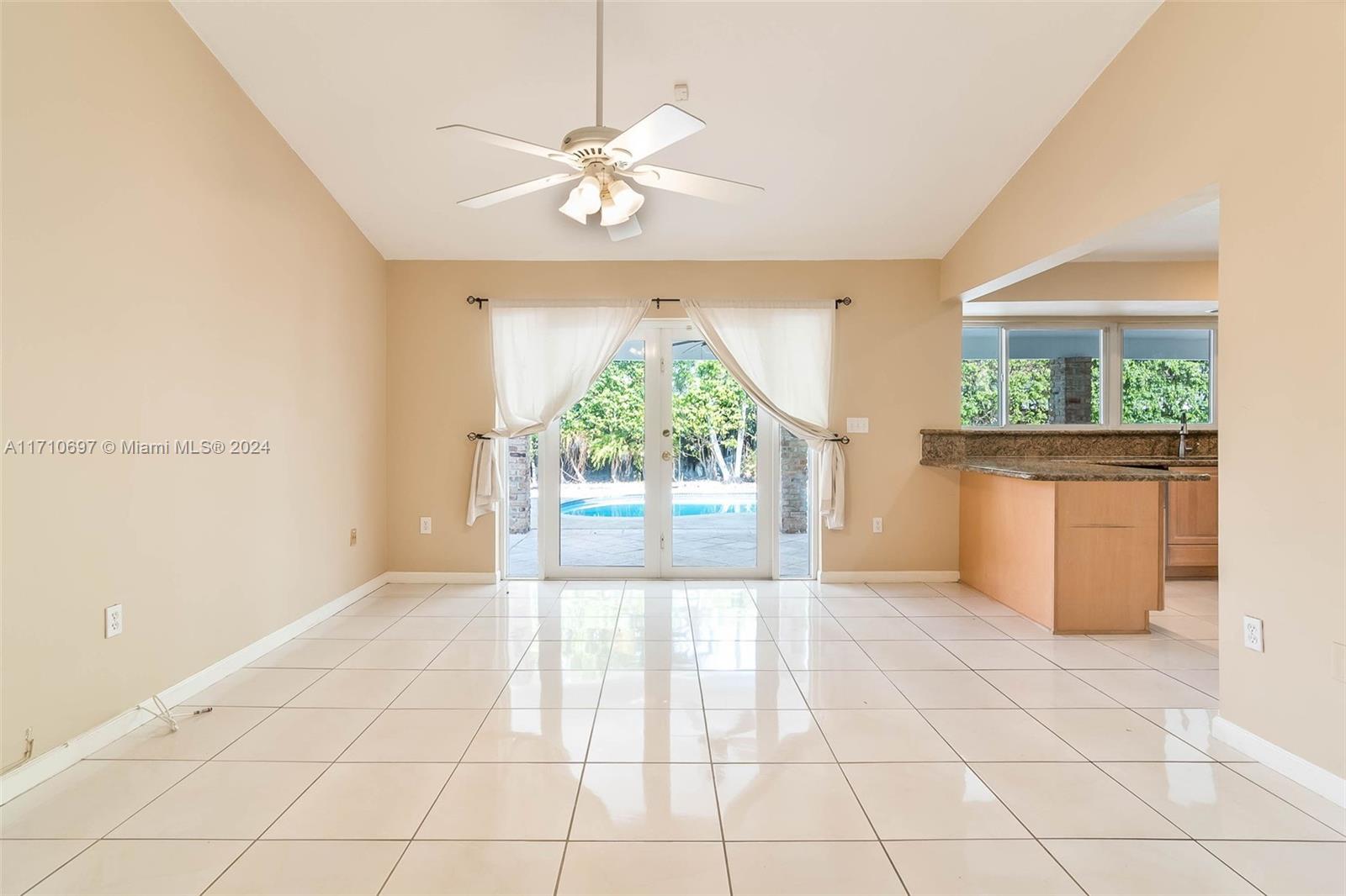 GLEN COVE SEC 2 - Residential Lease