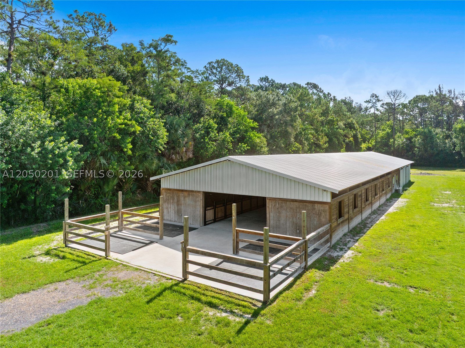 LOXAHATCHEE GROVES - Residential