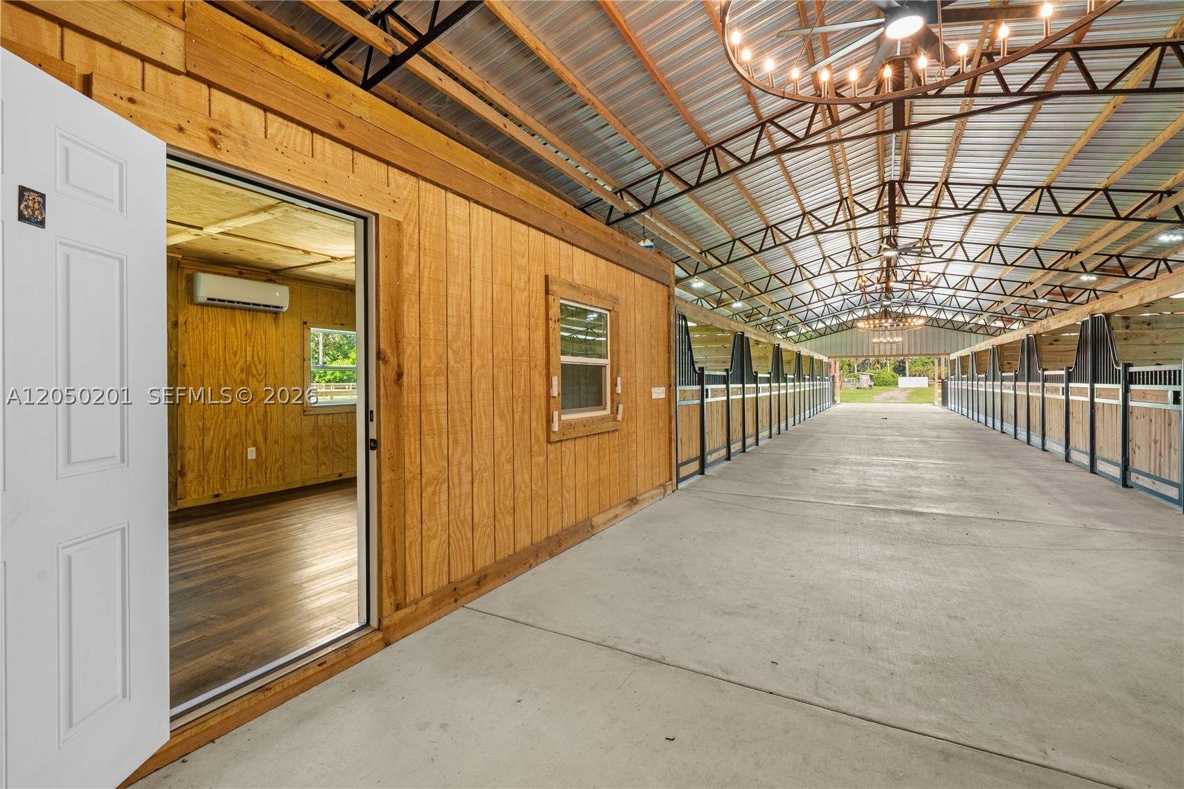 LOXAHATCHEE GROVES - Residential