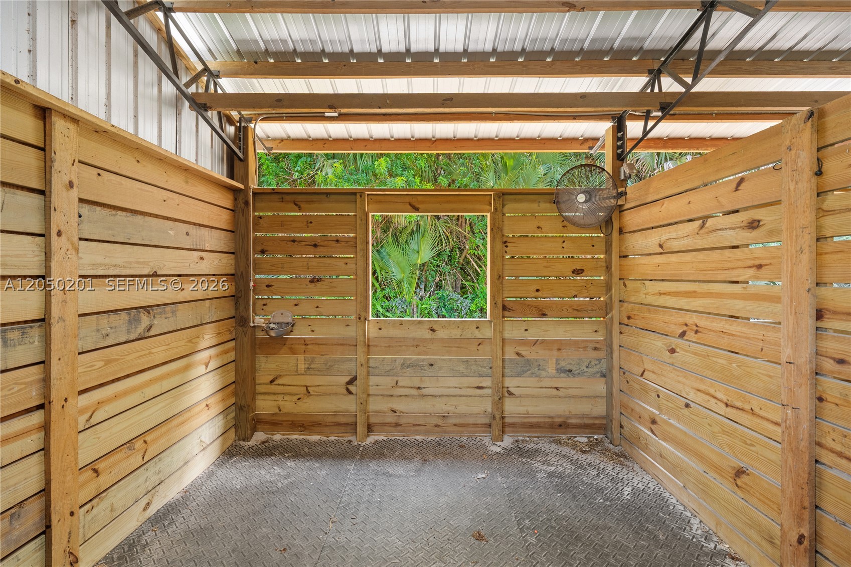 LOXAHATCHEE GROVES - Residential