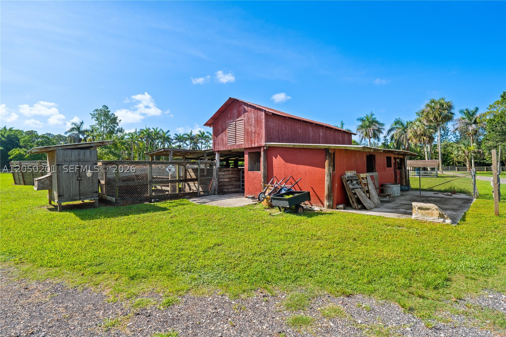 LOXAHATCHEE GROVES - Residential