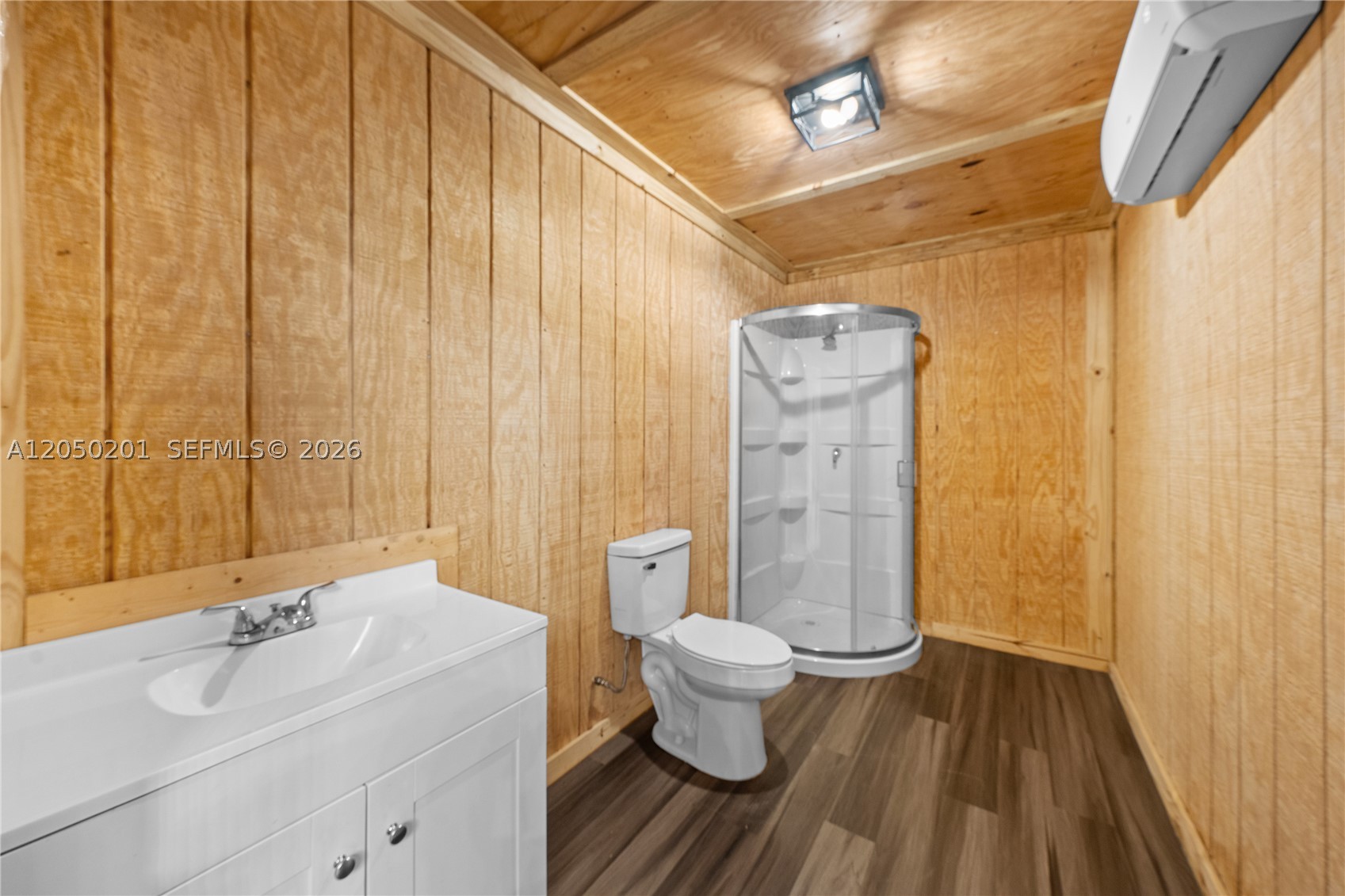 LOXAHATCHEE GROVES - Residential