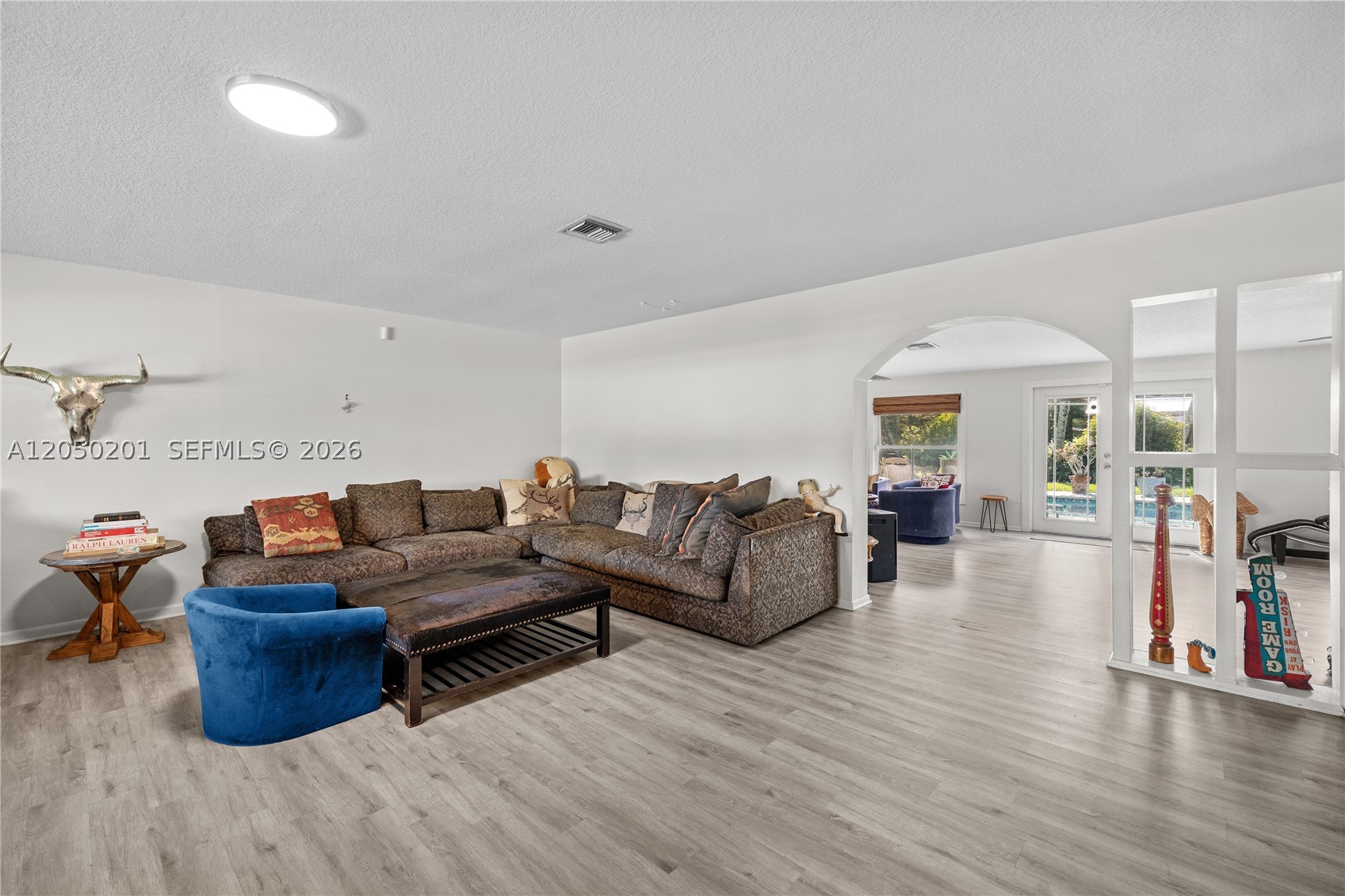 LOXAHATCHEE GROVES - Residential