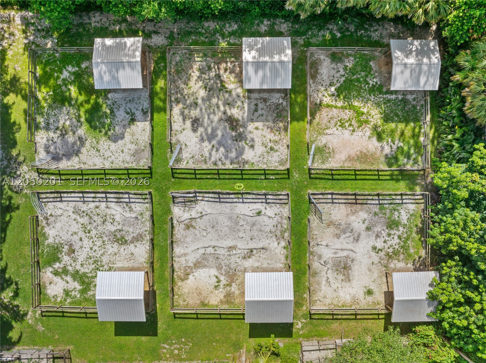 LOXAHATCHEE GROVES - Residential