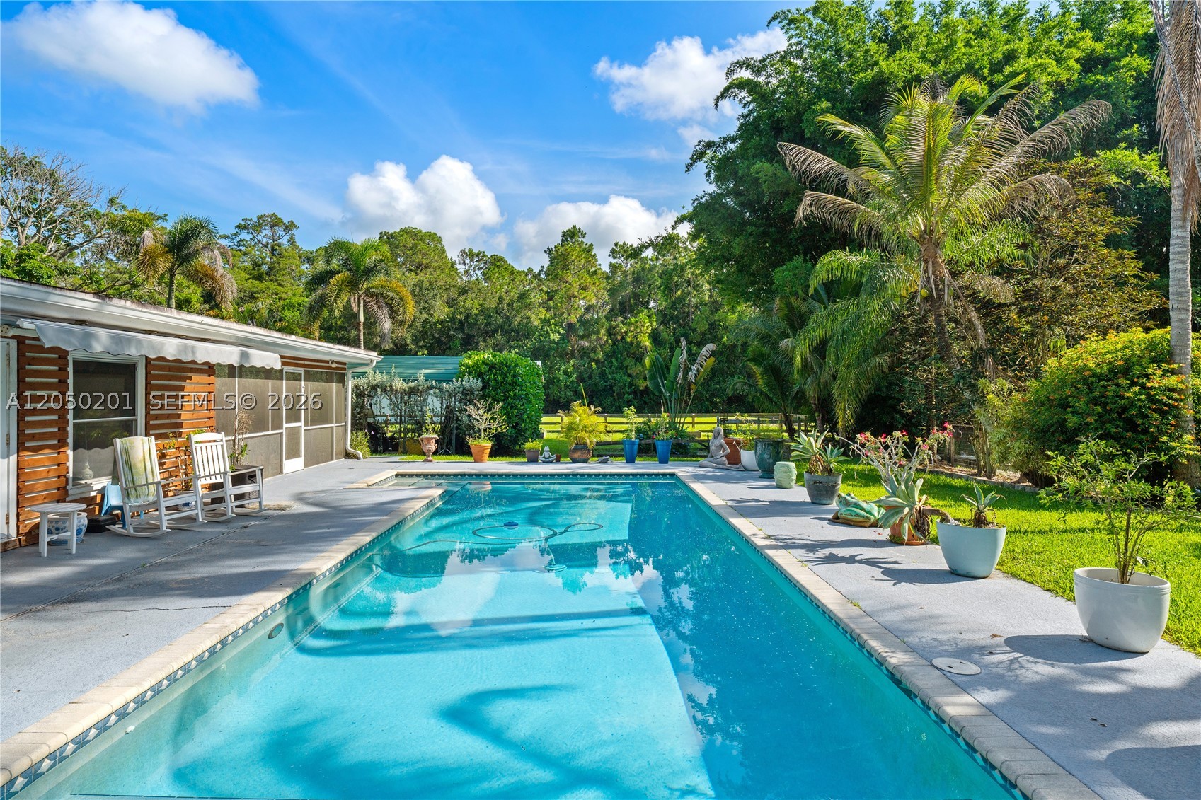 LOXAHATCHEE GROVES - Residential