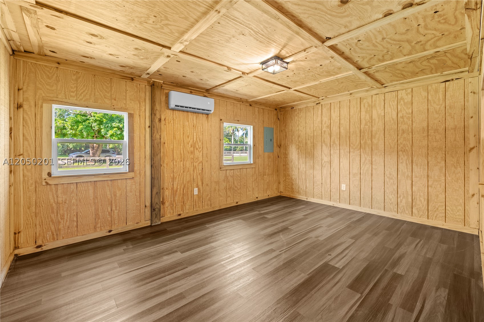 LOXAHATCHEE GROVES - Residential