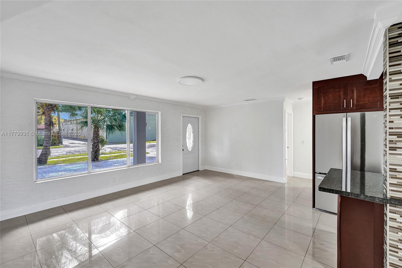 LAKEVIEW HEIGHTS - Residential Lease