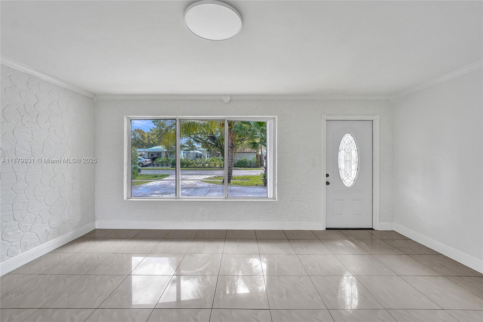 LAKEVIEW HEIGHTS - Residential Lease