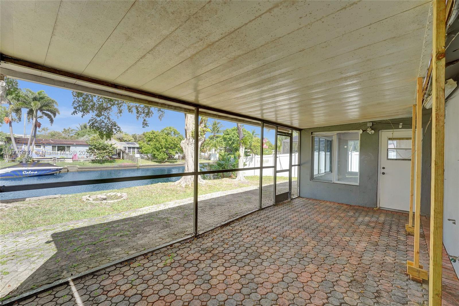 LAKEVIEW HEIGHTS - Residential Lease