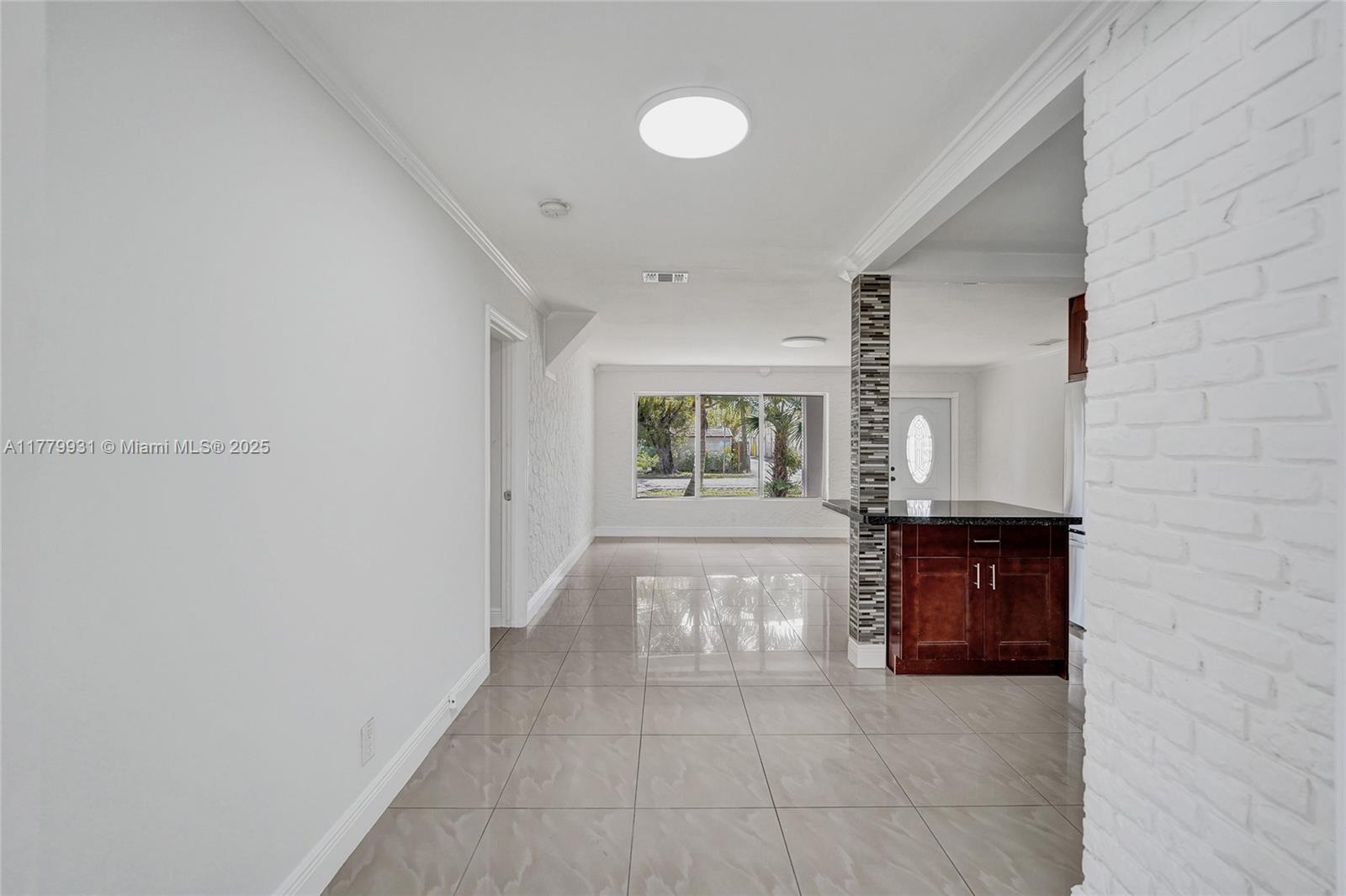 LAKEVIEW HEIGHTS - Residential Lease