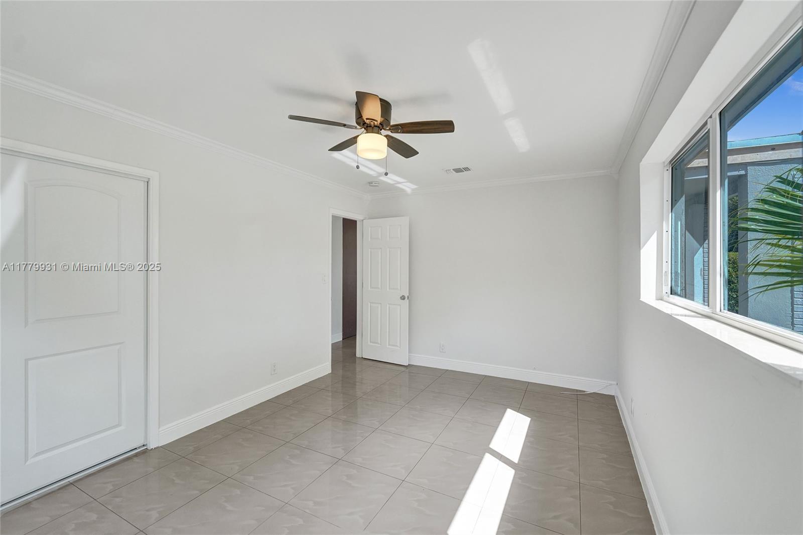 LAKEVIEW HEIGHTS - Residential Lease
