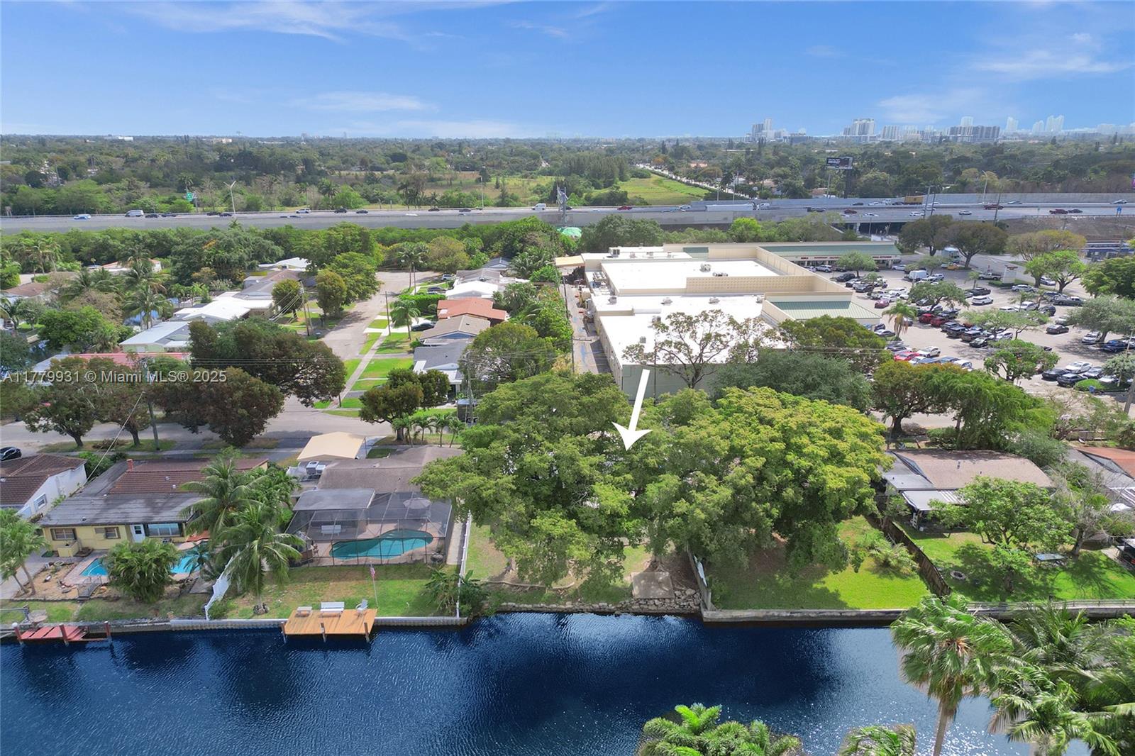 LAKEVIEW HEIGHTS - Residential Lease