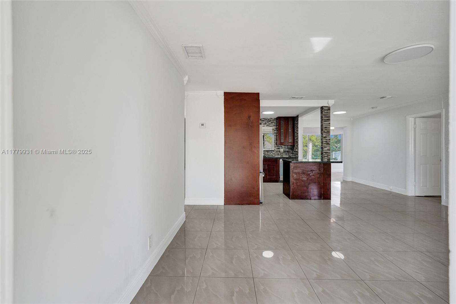 LAKEVIEW HEIGHTS - Residential Lease