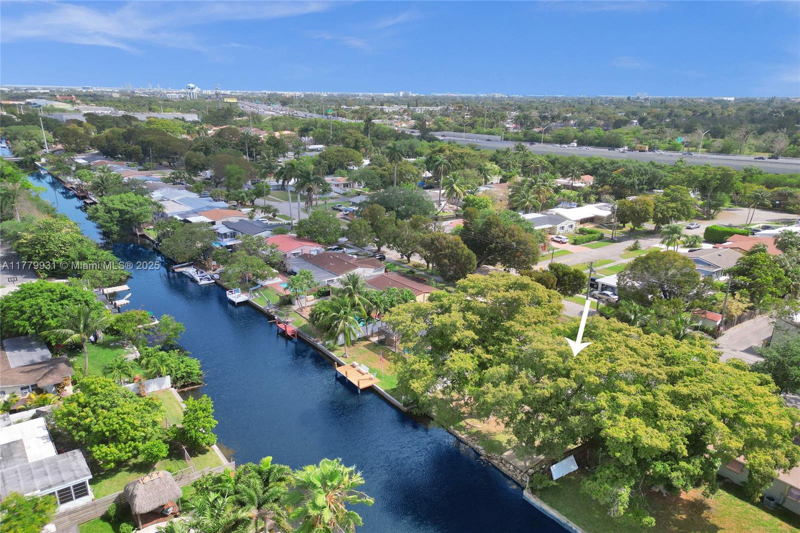 LAKEVIEW HEIGHTS - Residential Lease