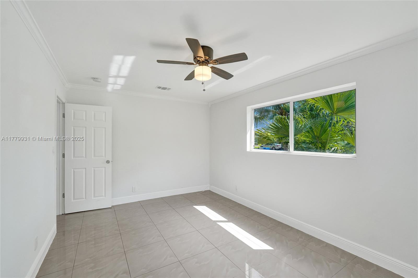 LAKEVIEW HEIGHTS - Residential Lease