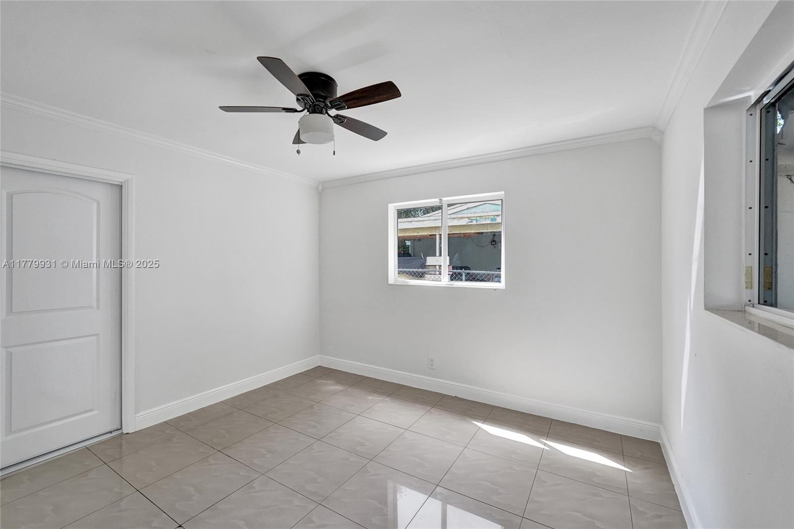 LAKEVIEW HEIGHTS - Residential Lease