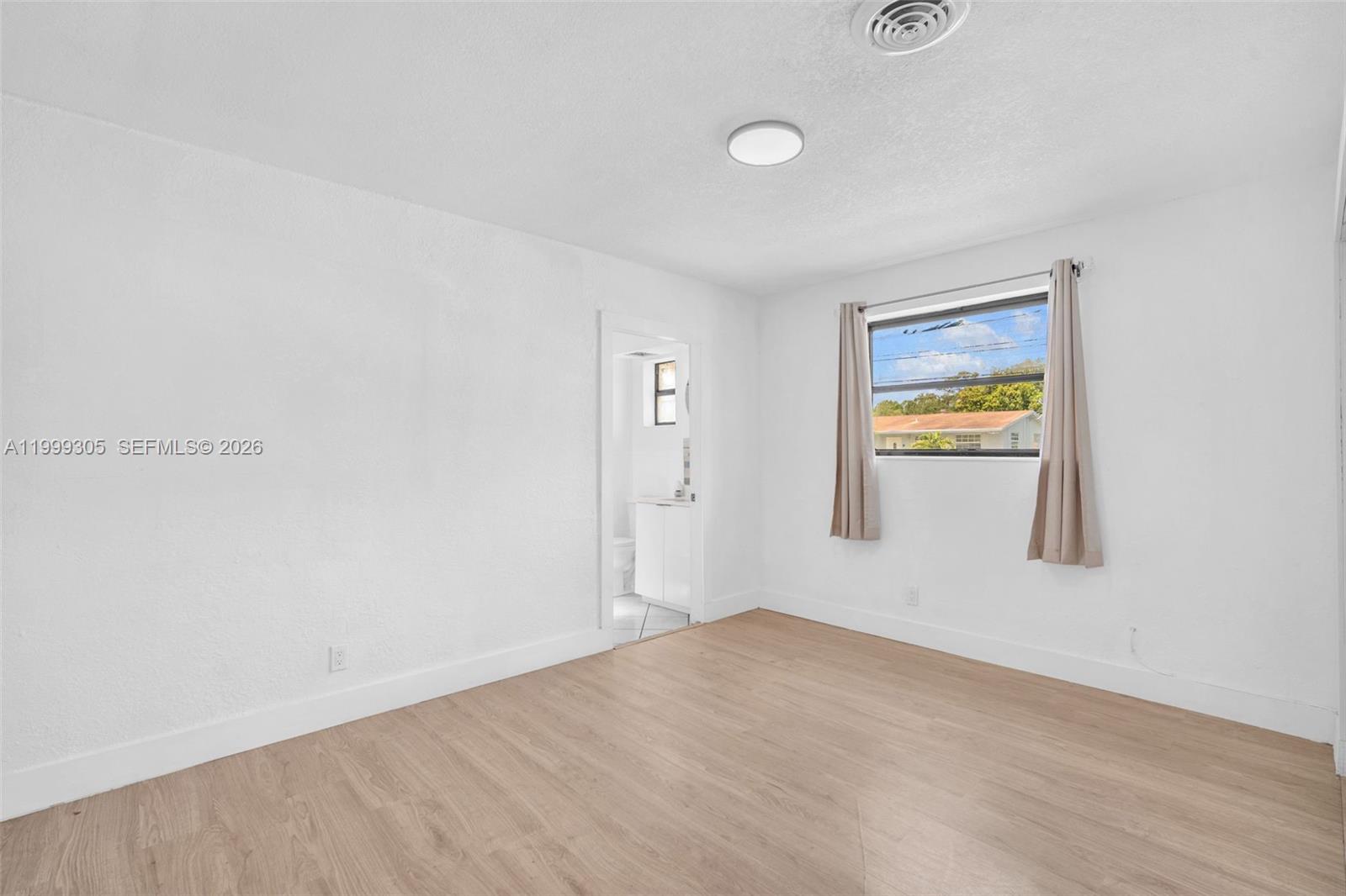 SPRINGBANK PARK - Residential