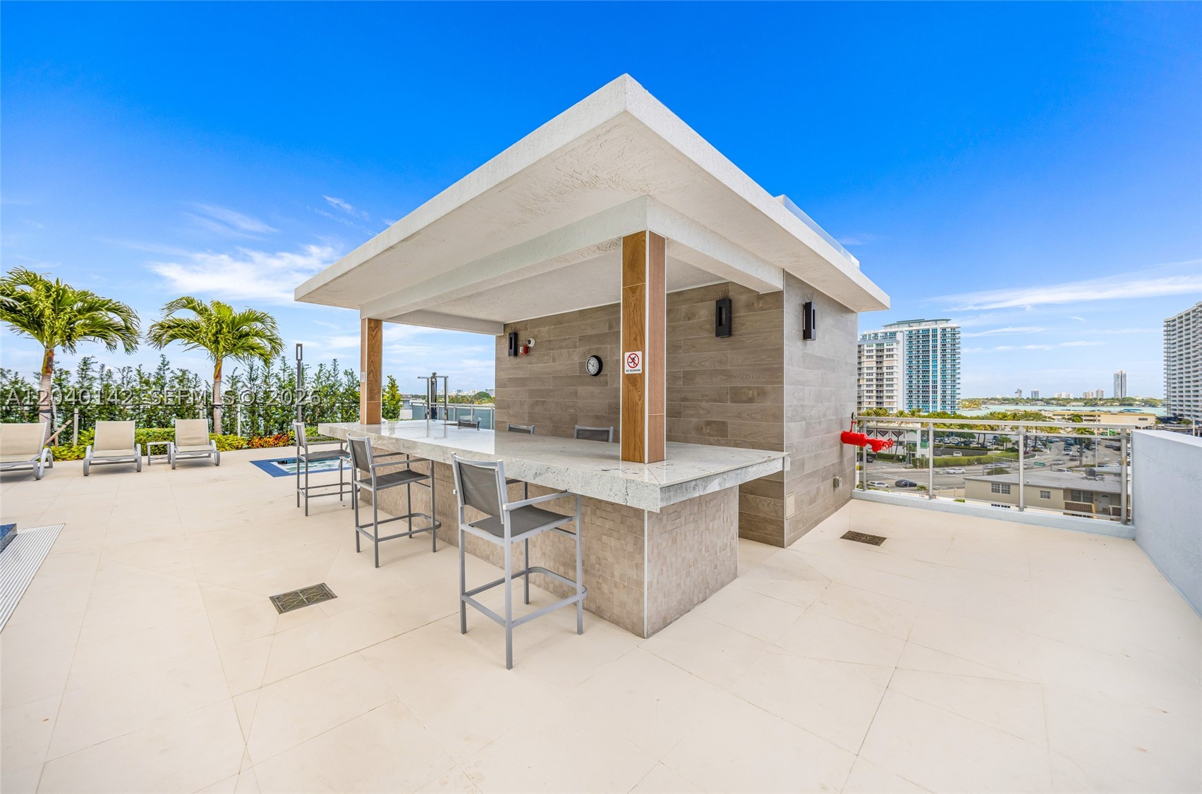 THE LEXI CONDO - Residential