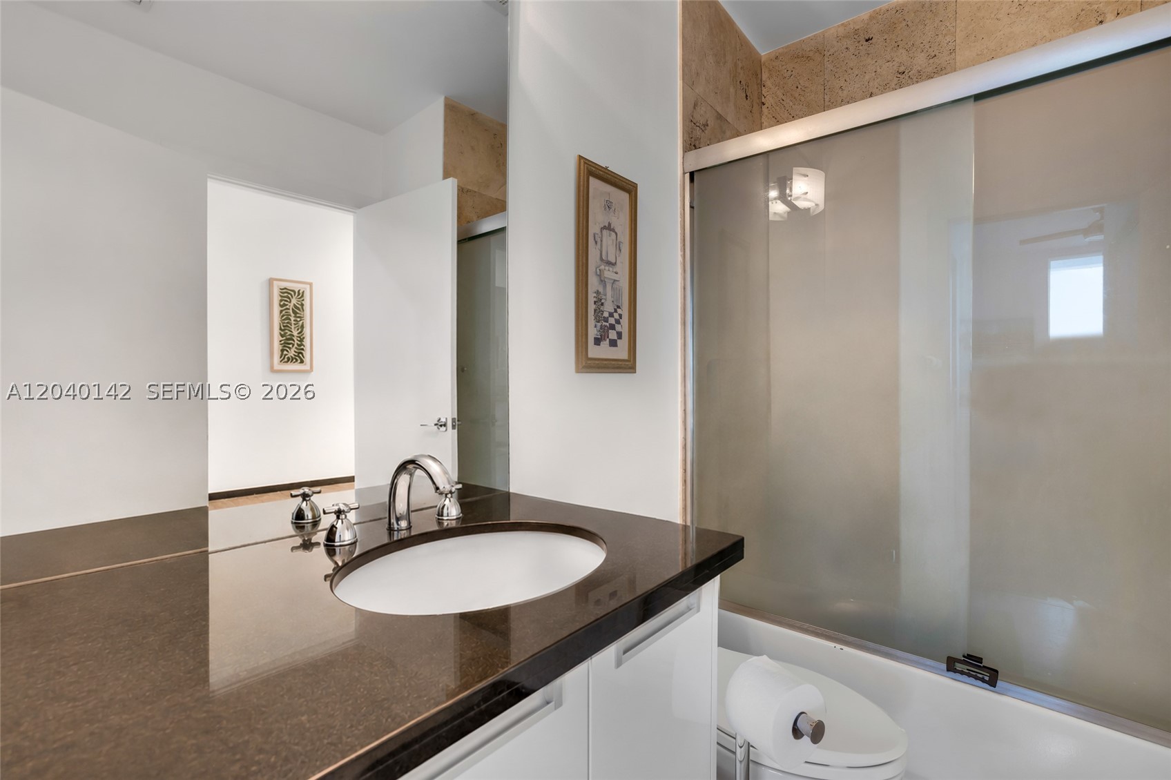 THE LEXI CONDO - Residential