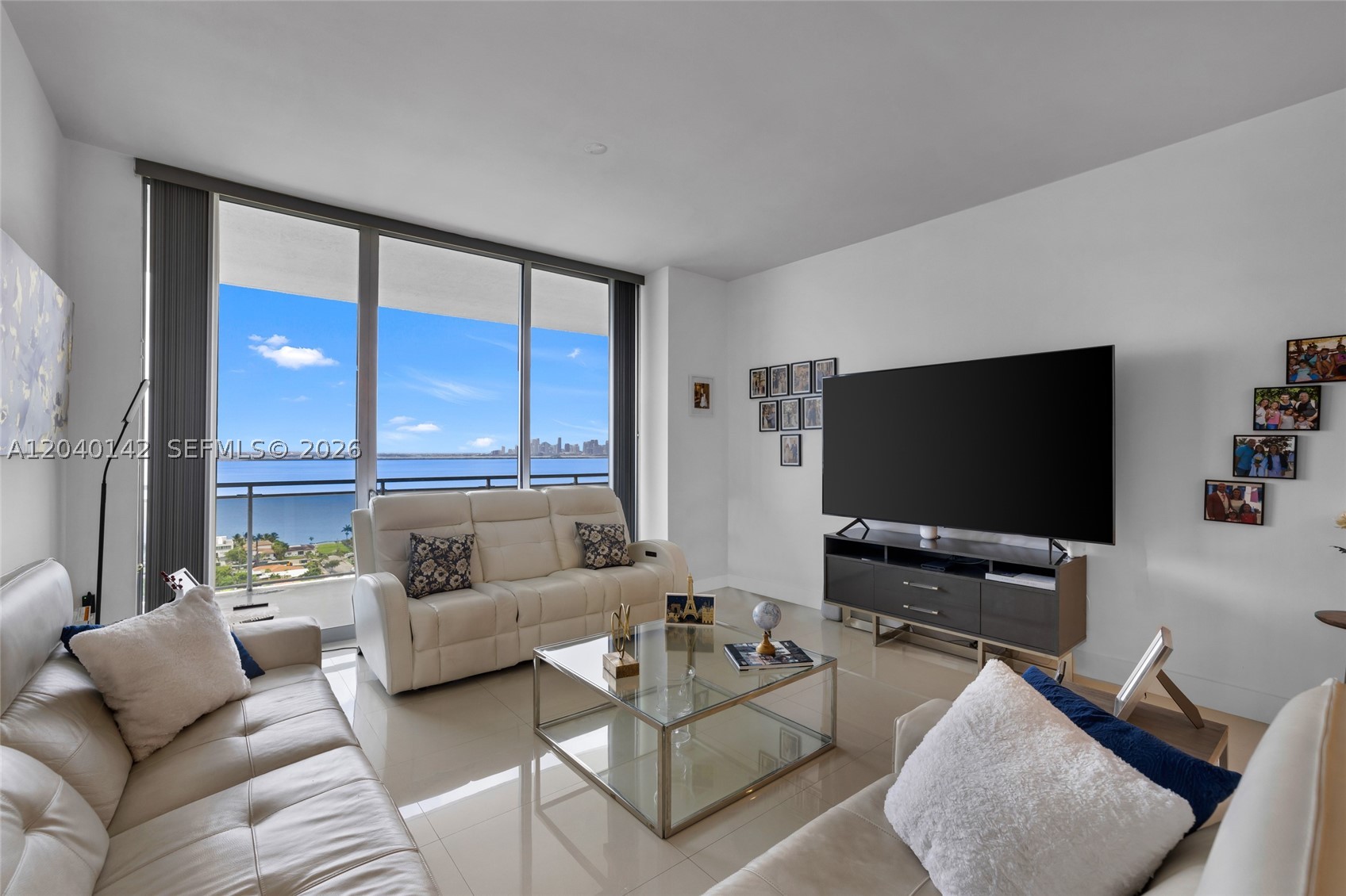 THE LEXI CONDO - Residential