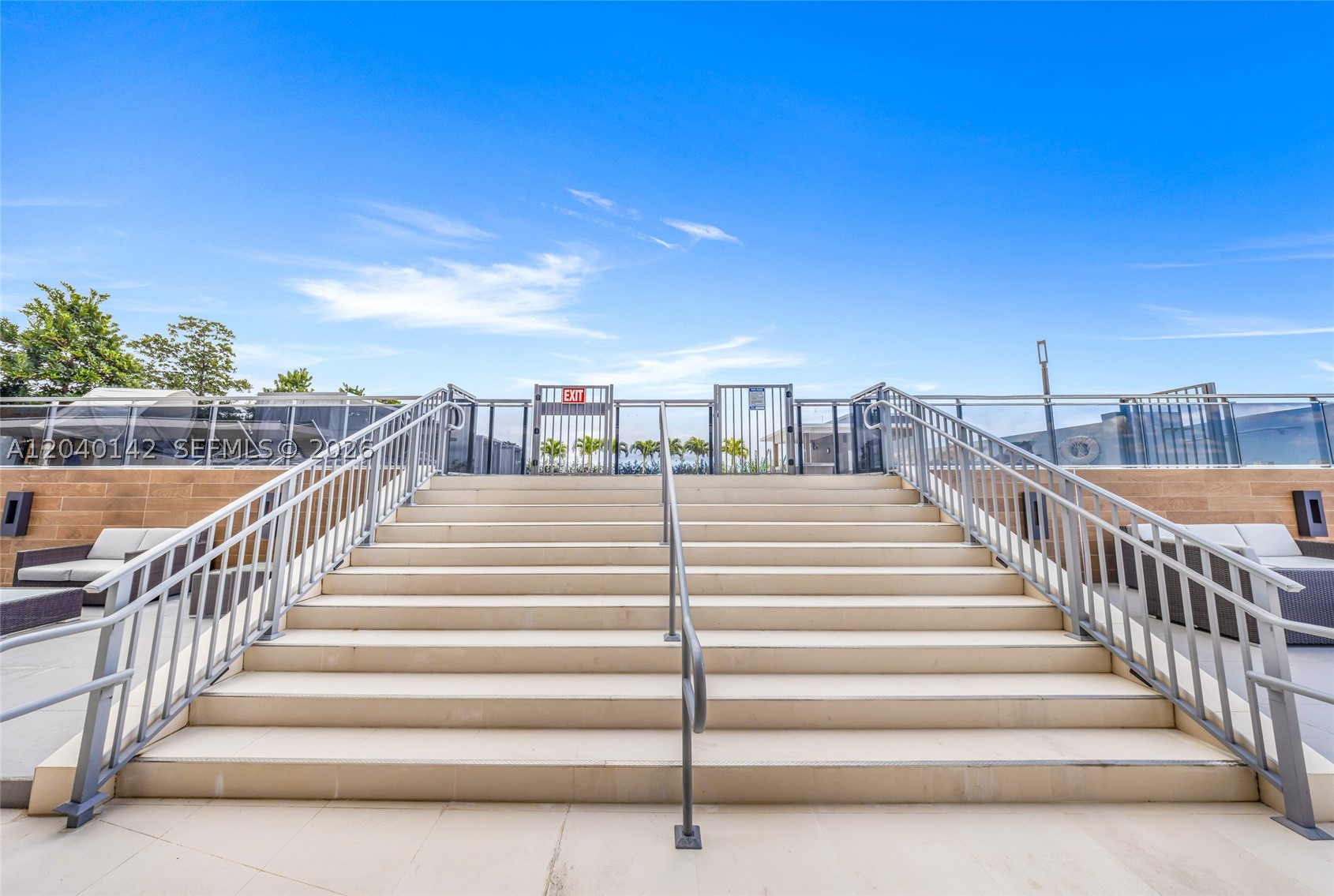 THE LEXI CONDO - Residential
