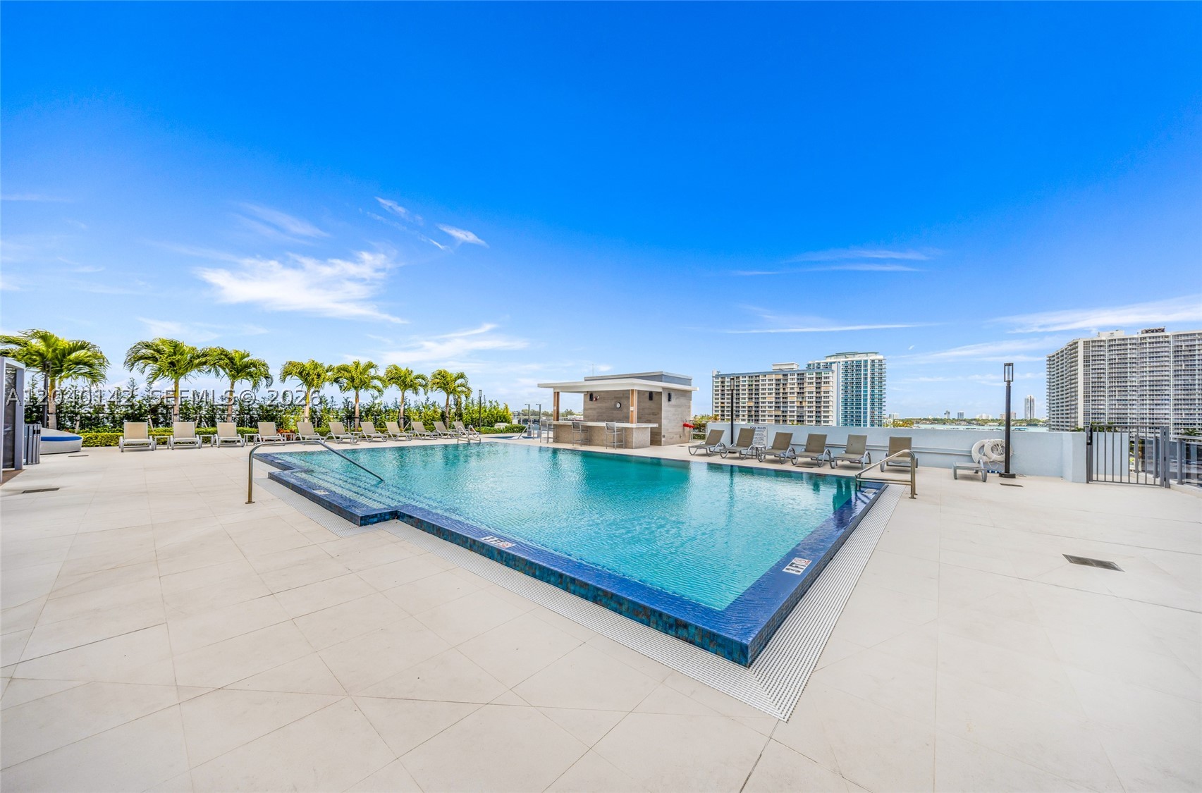 THE LEXI CONDO - Residential