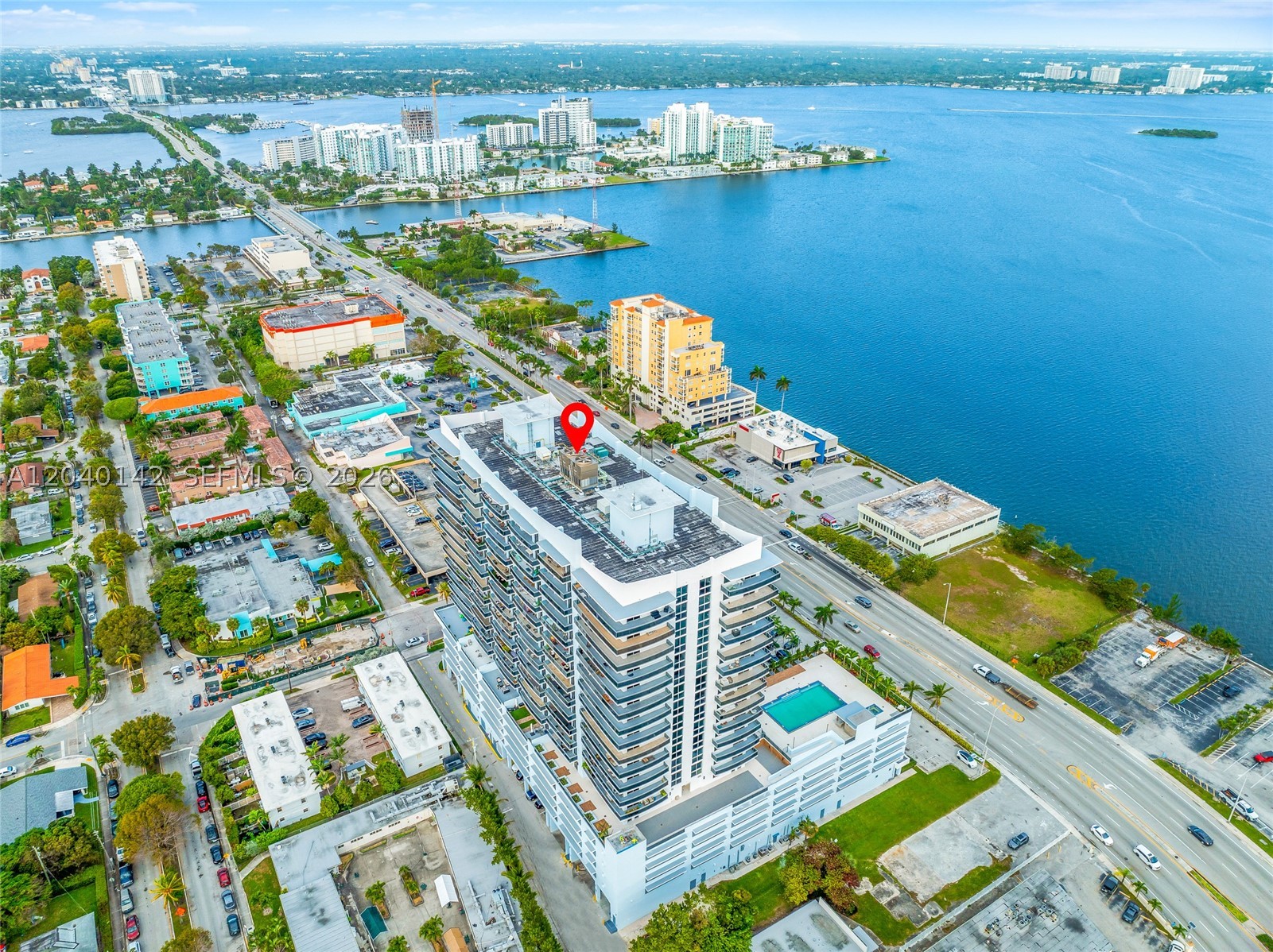 THE LEXI CONDO - Residential