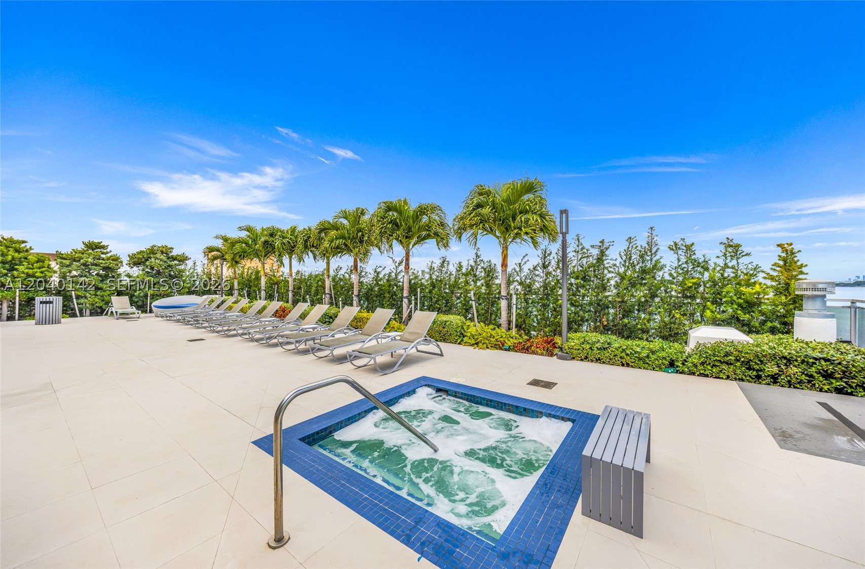 THE LEXI CONDO - Residential