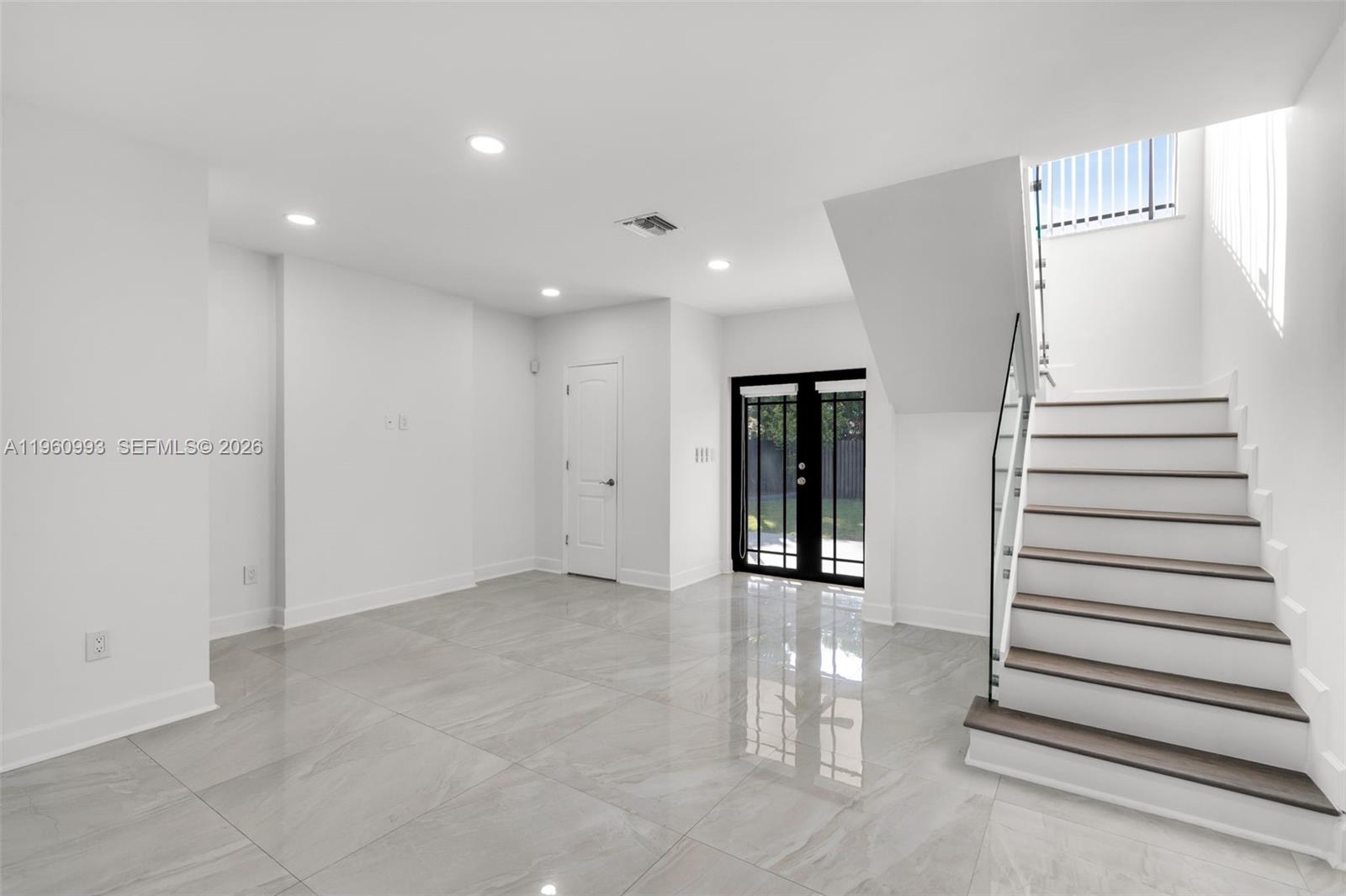 WINONA PARK 1ST ADDN - Residential