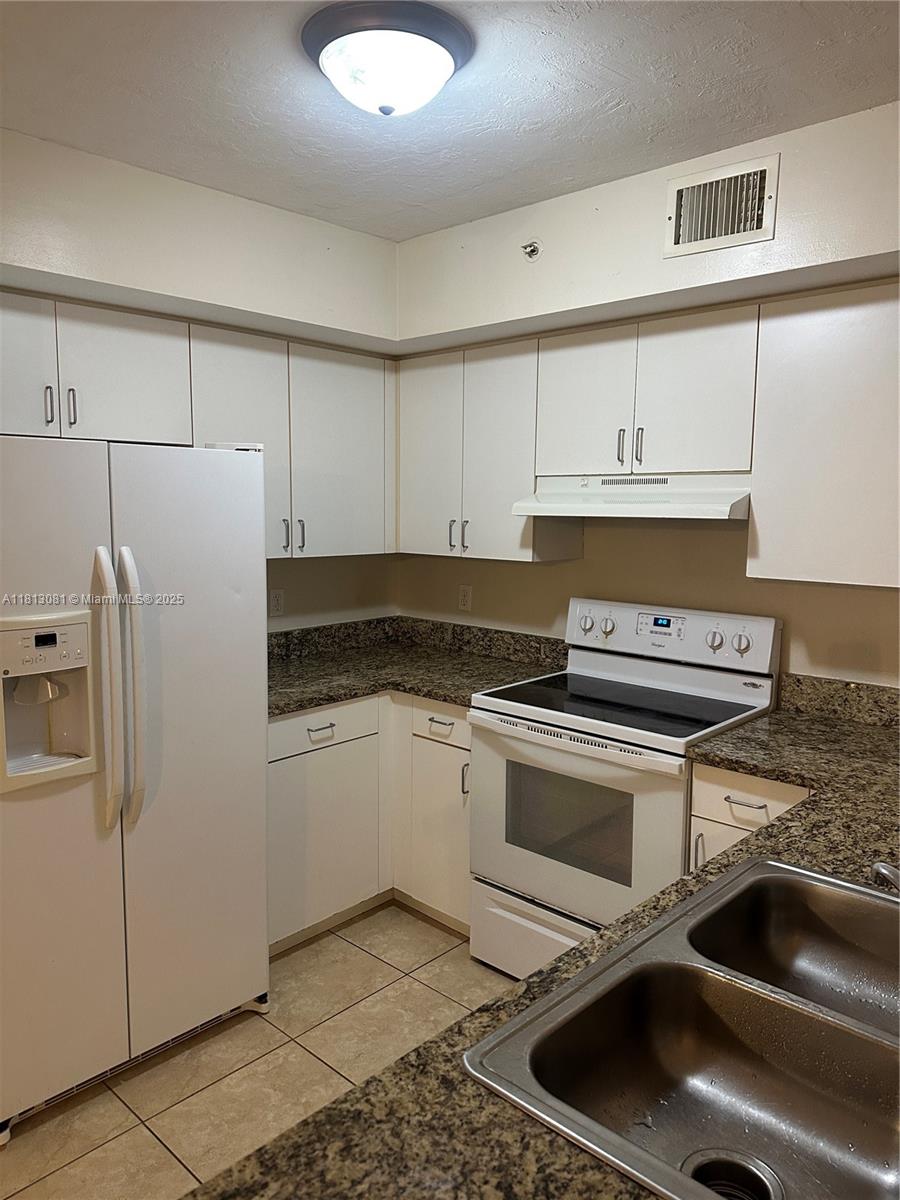 CARRINGTON AT COCONUT CRE - Residential
