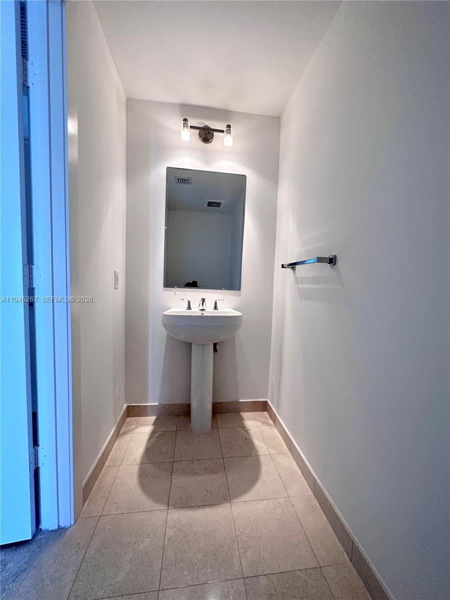 1060 BRICKELL CONDO - Residential Lease