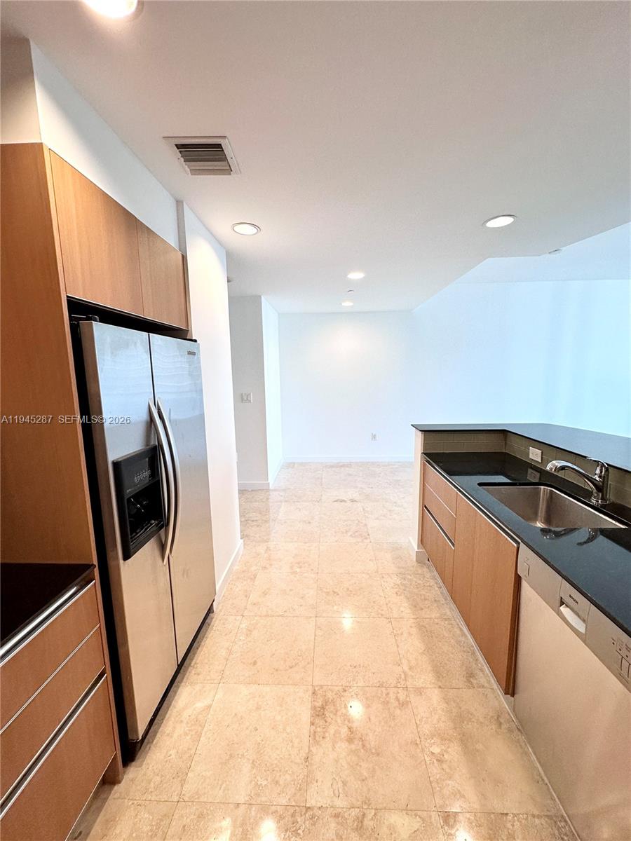 1060 BRICKELL CONDO - Residential Lease