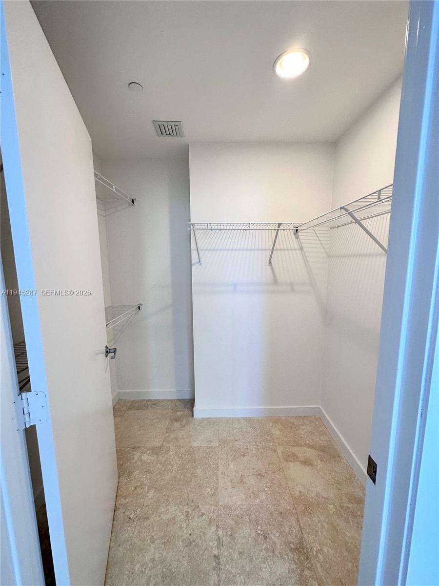 1060 BRICKELL CONDO - Residential Lease