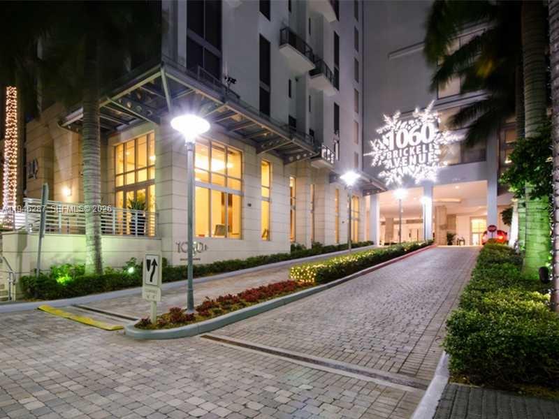 1060 BRICKELL CONDO - Residential Lease