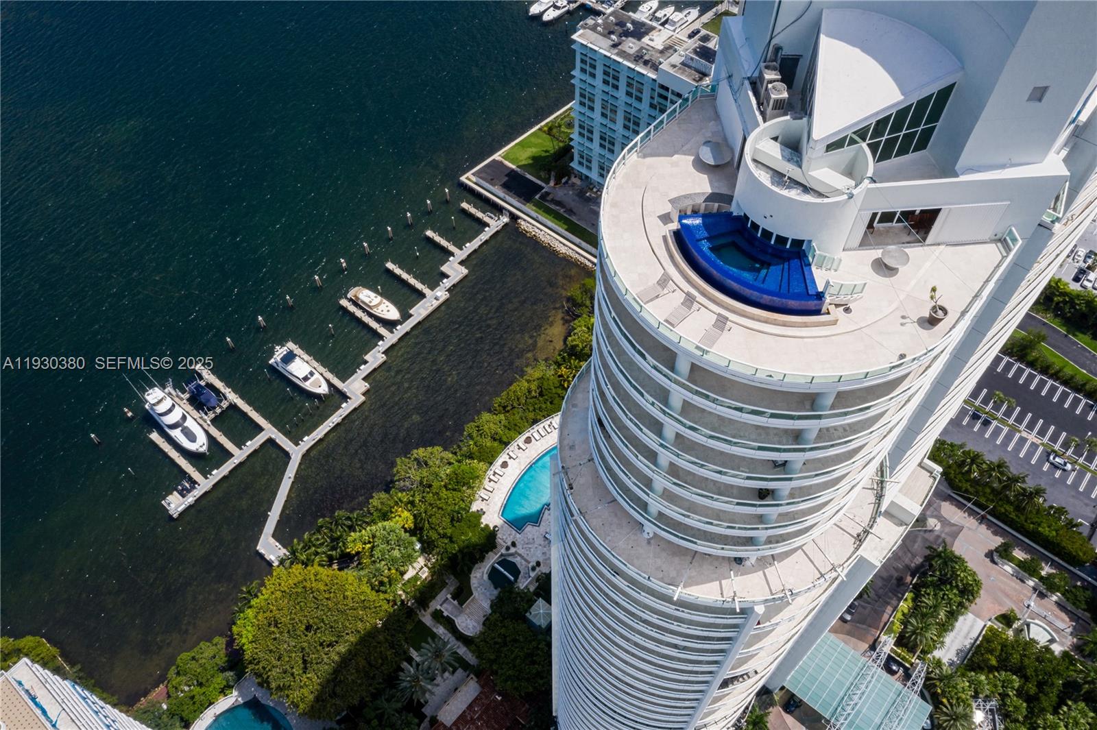 SANTA MARIA CONDO - Residential