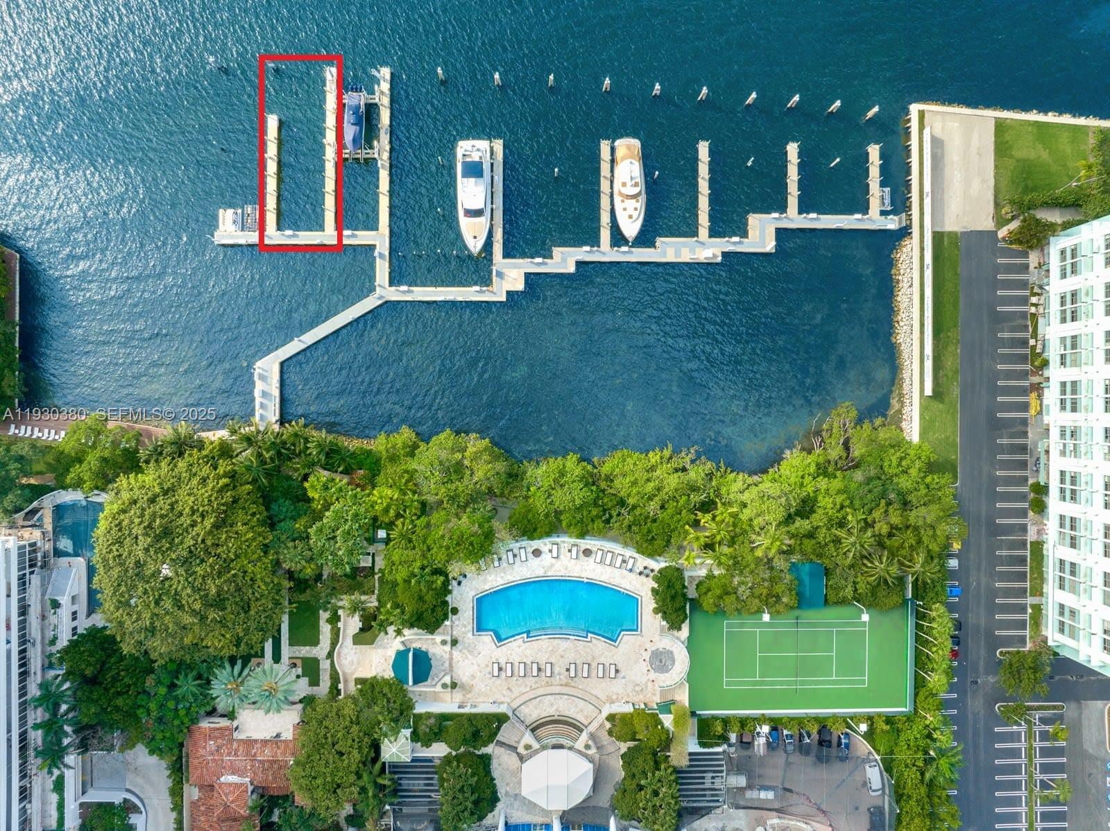 SANTA MARIA CONDO - Residential