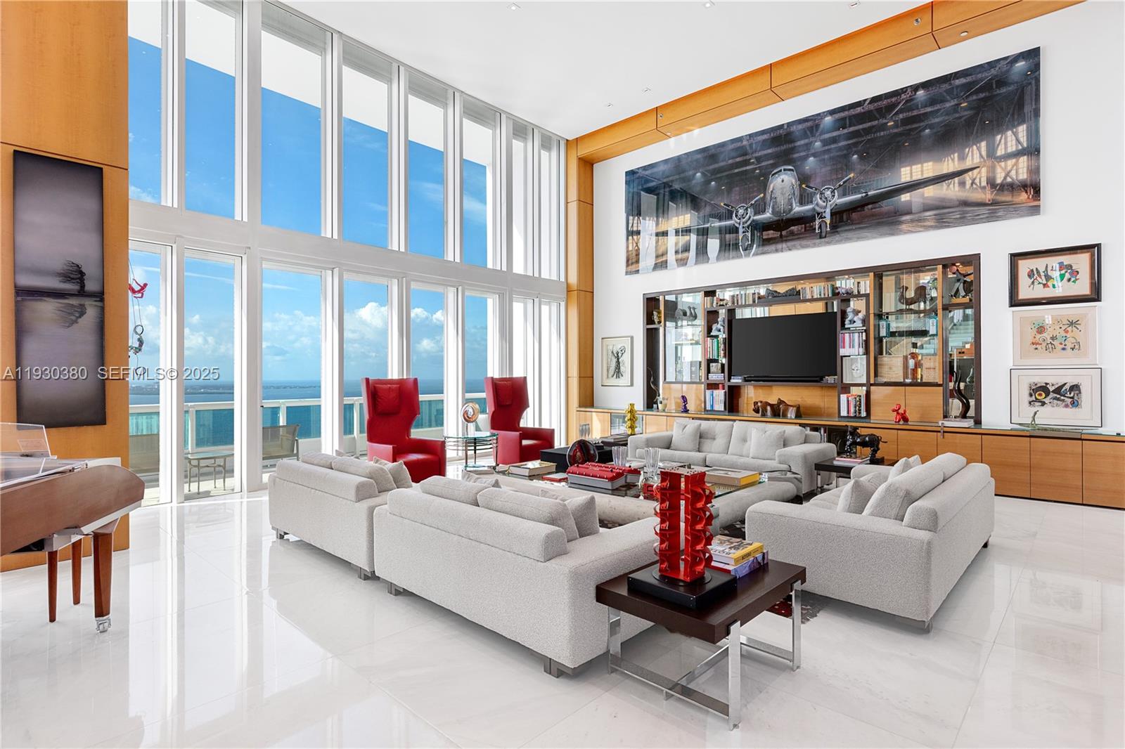 SANTA MARIA CONDO - Residential