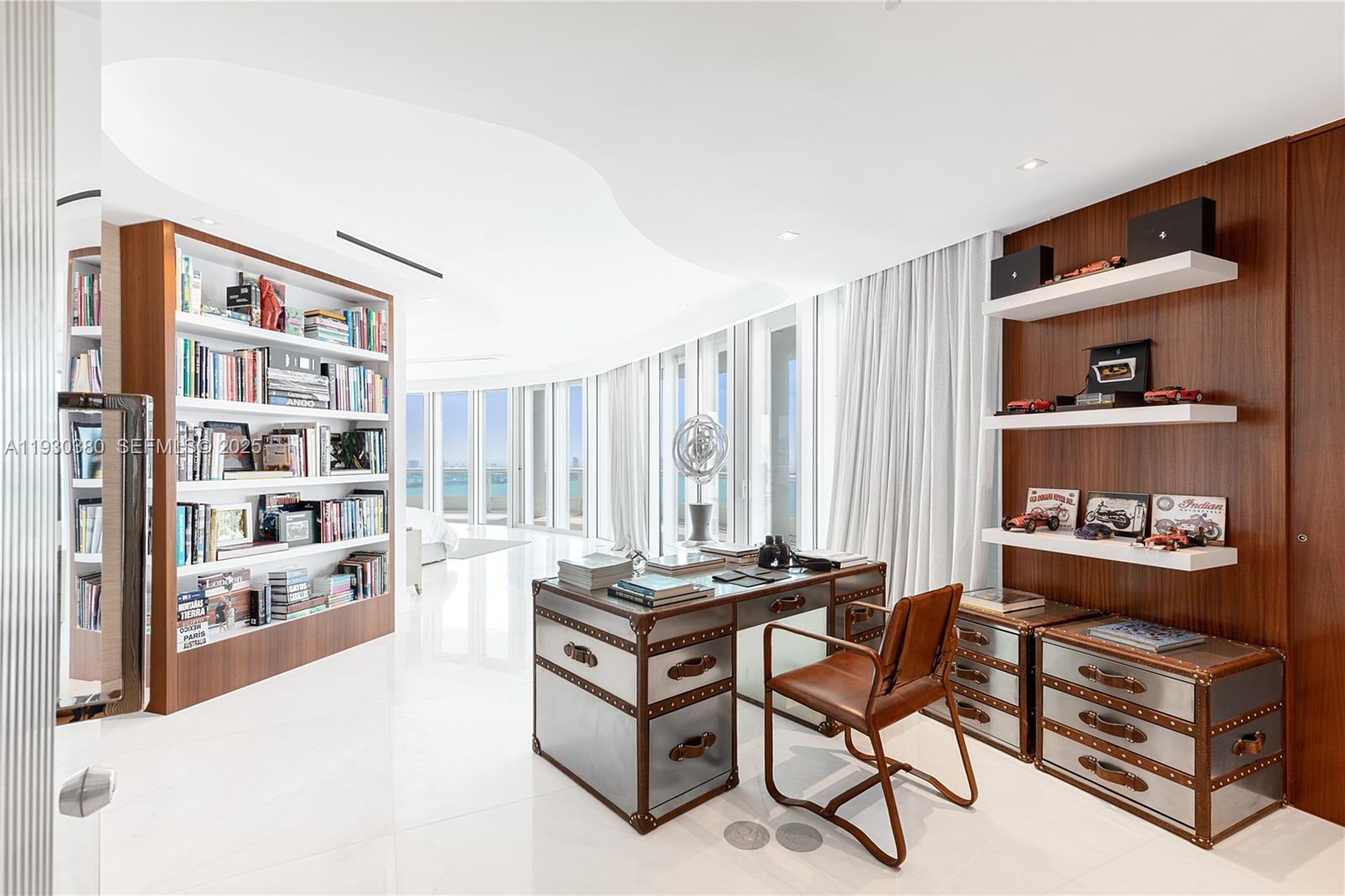 SANTA MARIA CONDO - Residential