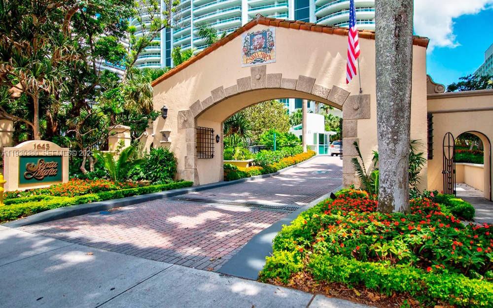 SANTA MARIA CONDO - Residential