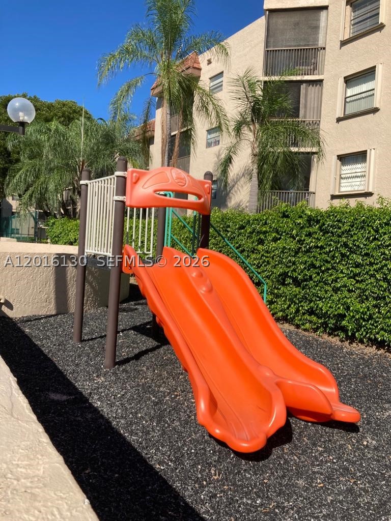 PLANTATION RACQUET CLUB C - Residential