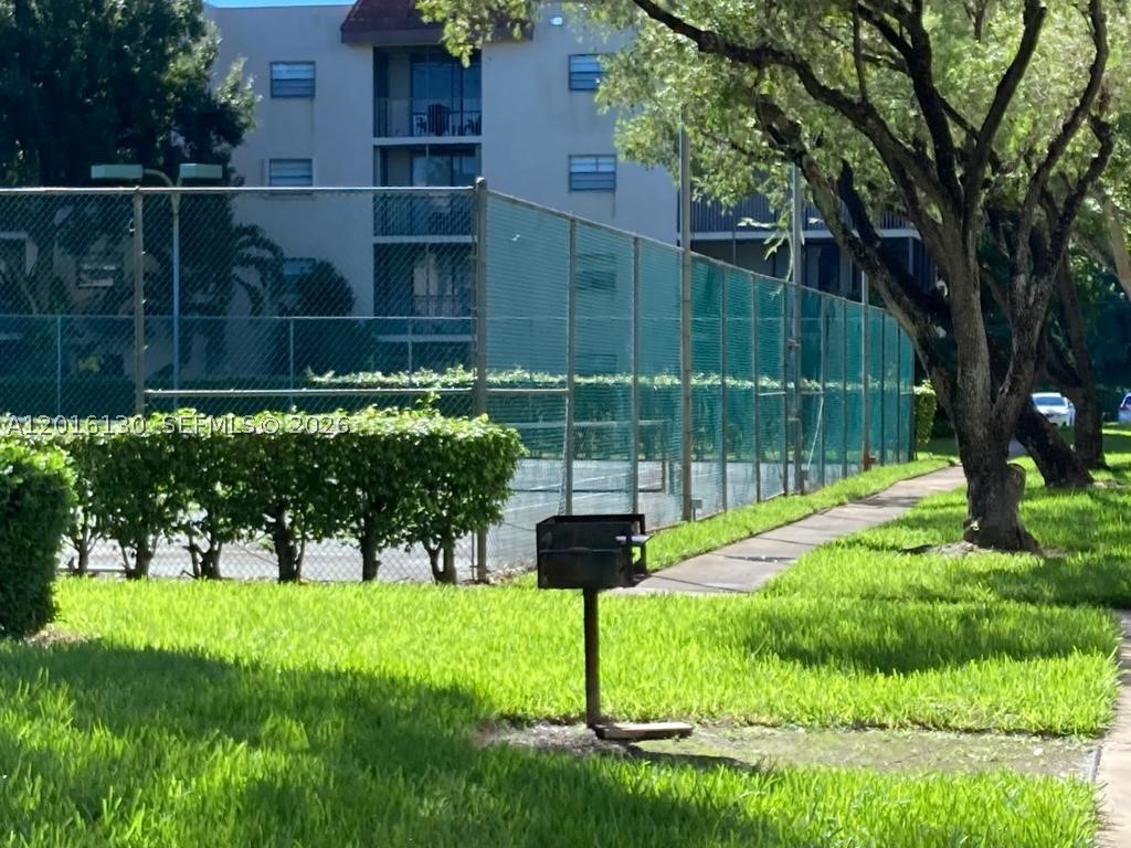PLANTATION RACQUET CLUB C - Residential