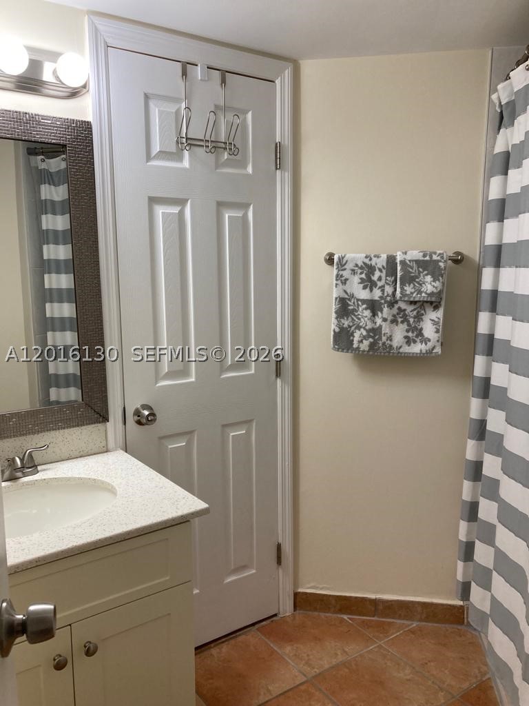 PLANTATION RACQUET CLUB C - Residential
