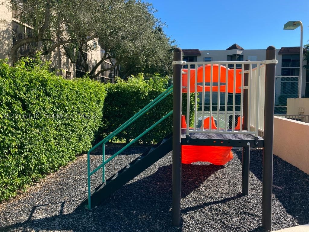 PLANTATION RACQUET CLUB C - Residential