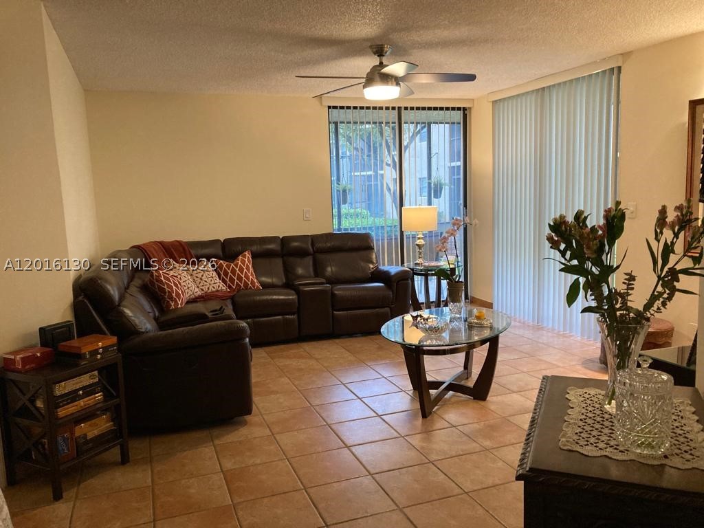 PLANTATION RACQUET CLUB C - Residential